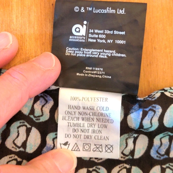 Large Star Wars Storm Trooper Scarf, 24" x 63" - Picture 2 of 5